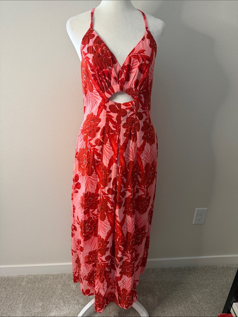 BTFBM Floral Cutout Maxi Dress in Red and Pink. Size M. NWT
